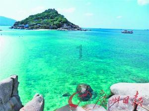 2岁女孩高热惊厥 民警开车狂飙送医